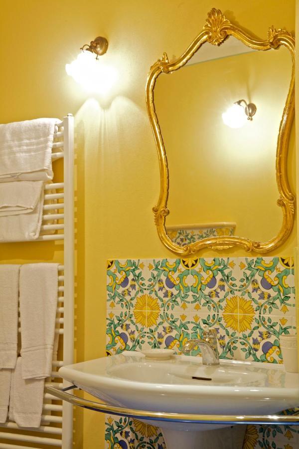 Antica Residenza Cicogna Bed & Breakfast Siena Eksteriør bilde
