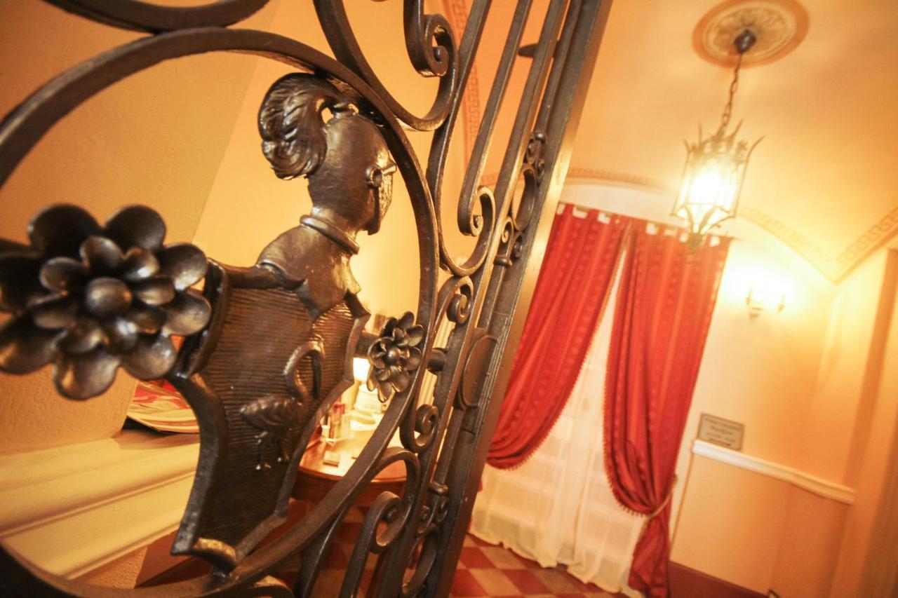 Antica Residenza Cicogna Bed & Breakfast Siena Eksteriør bilde
